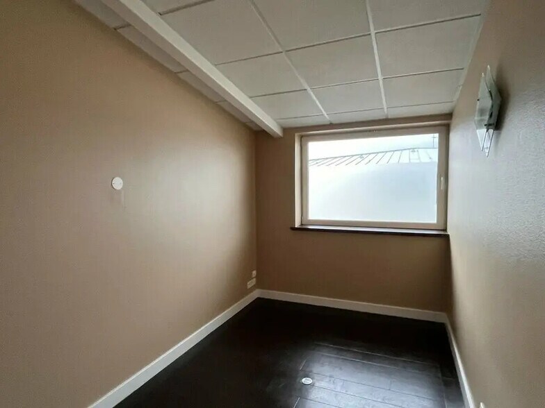 Bureau dans Séné à louer - Photo intérieure – Image 3 sur 4