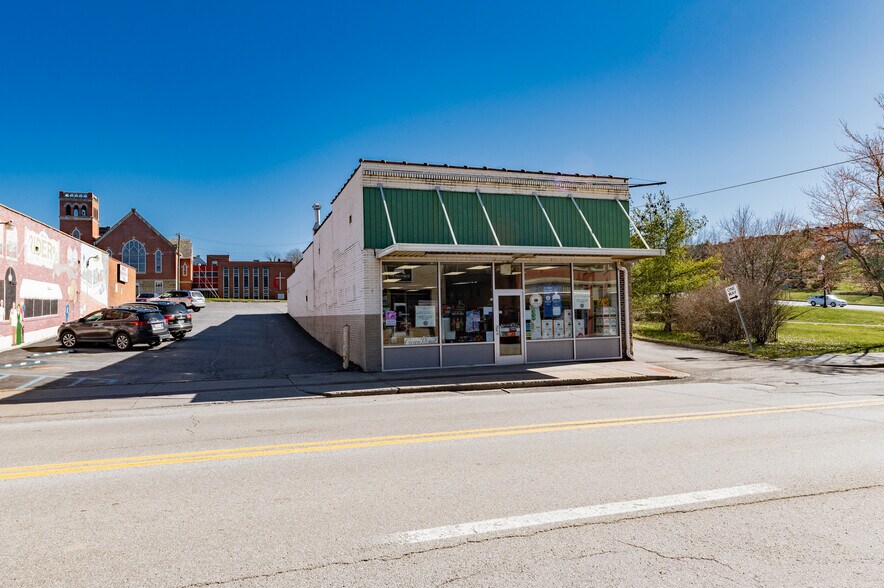 307 Merchant St, Fairmont, WV à vendre - Photo de l’immeuble – Image 3 sur 8