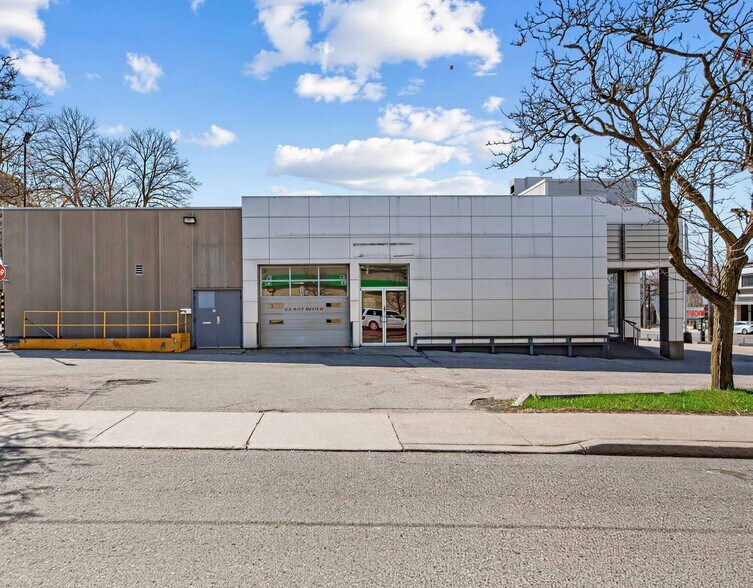 1661 Avenue Rd, Toronto, ON à louer - Photo de l’immeuble – Image 3 sur 9