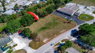 Plus de détails pour SW Ravenswood Ln, Port Saint Lucie, FL - Terrain à vendre