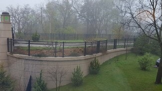 Plus de détails pour 1200 E Capitol Dr, Shorewood, WI - Bureau à louer