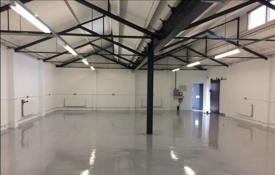 28 Zennor Rd, Londres à louer - Photo de l’immeuble – Image 3 sur 7