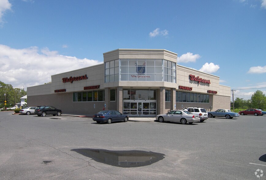 1440 Boston Rd, Springfield, MA à louer - Photo principale – Image 1 sur 19