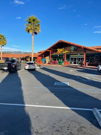 Plus de détails pour 950-990 E Lake Ave, Watsonville, CA - Bureau/Local commercial, Local commercial à louer