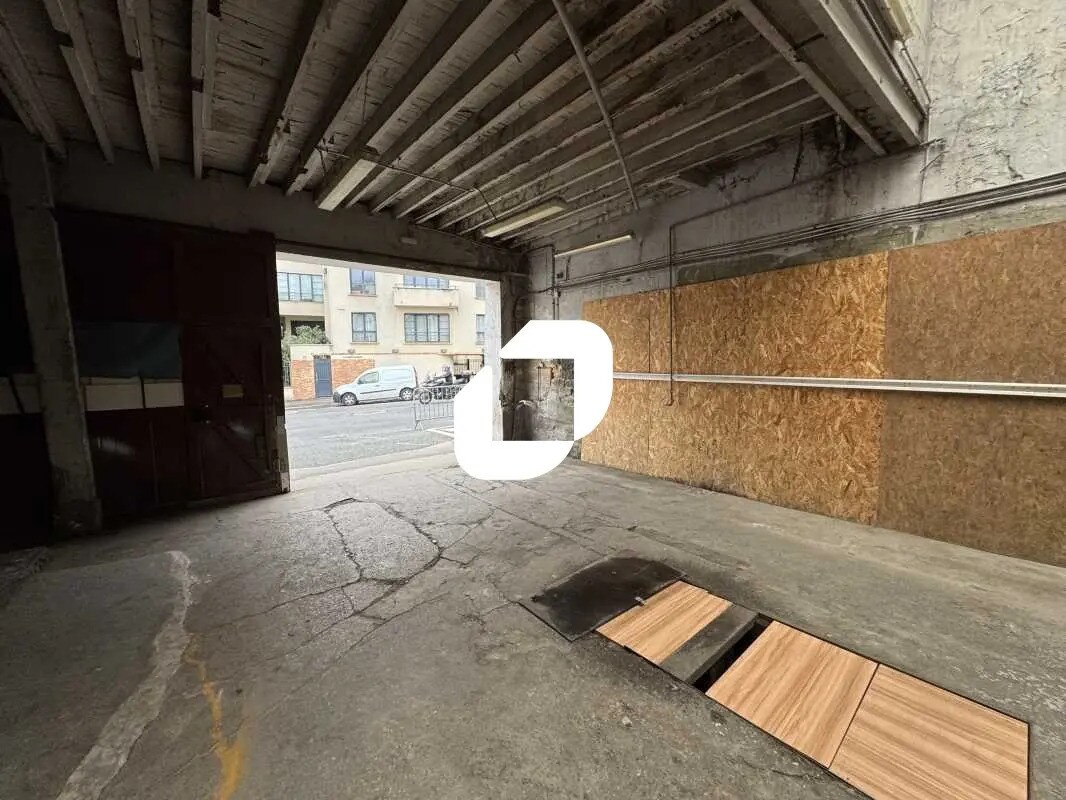 Local d’activités dans Vanves à louer Photo intérieure– Image 1 sur 13