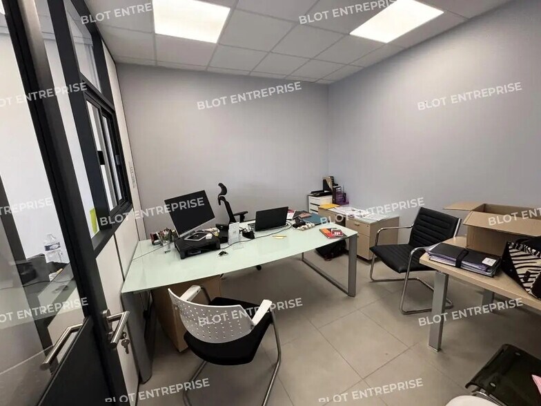 Bureau dans Lorient à louer - Photo de l’immeuble – Image 2 sur 6