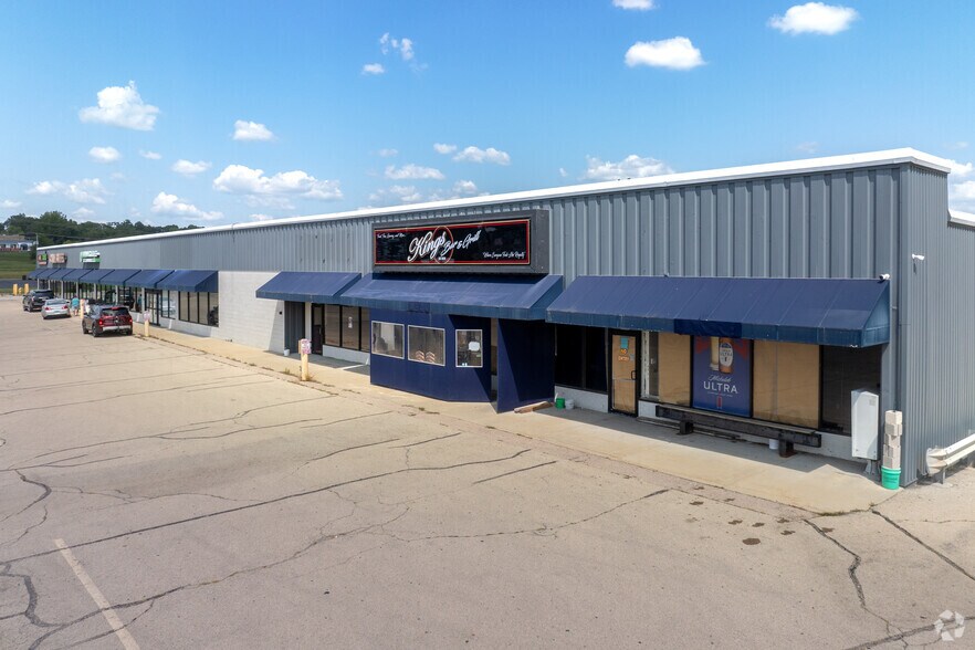 1801 S West Ave, Freeport, IL à vendre - Photo de l’immeuble – Image 2 sur 16