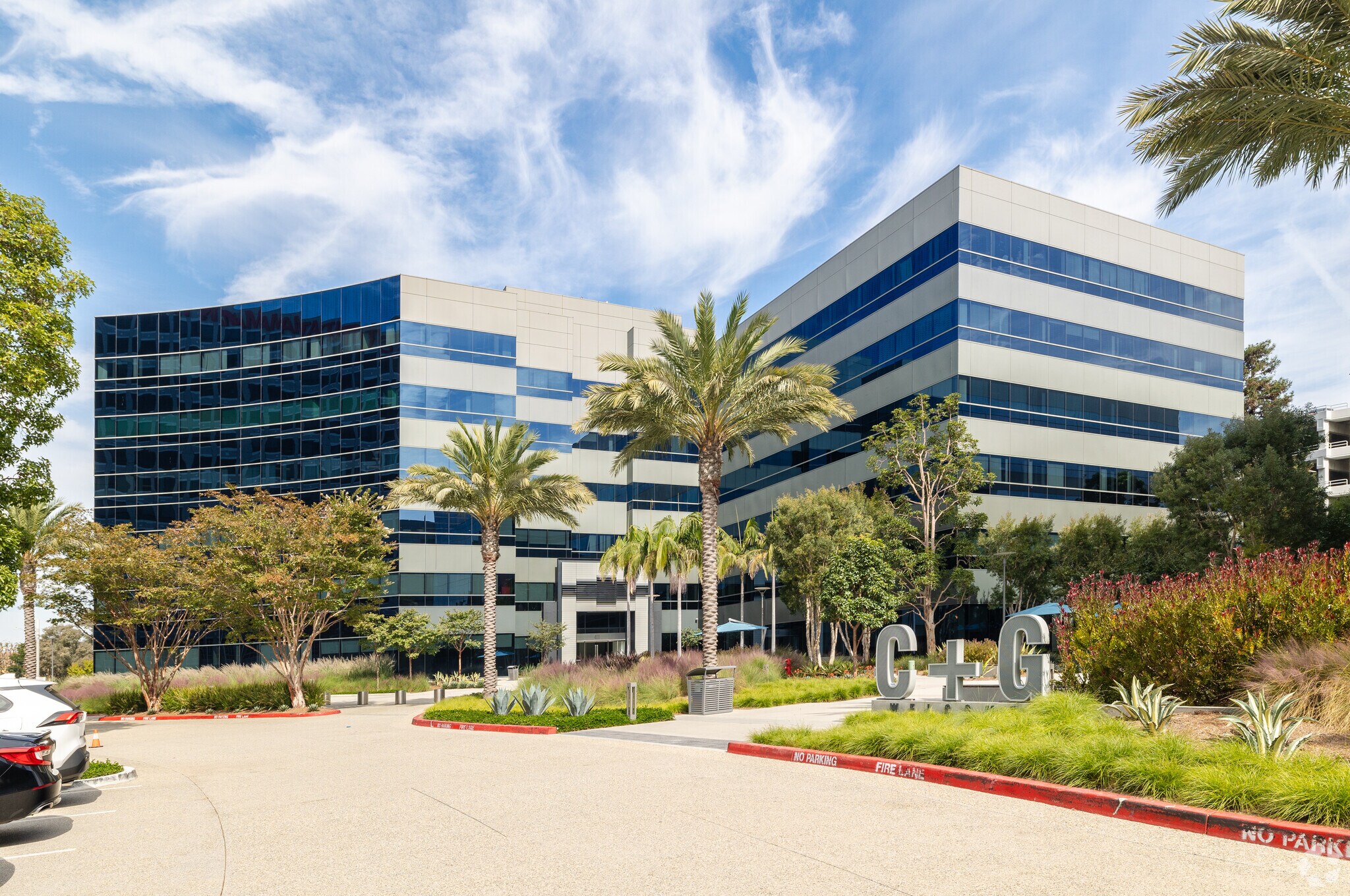400 Continental Blvd, El Segundo, CA à louer Photo de l’immeuble– Image 1 sur 19