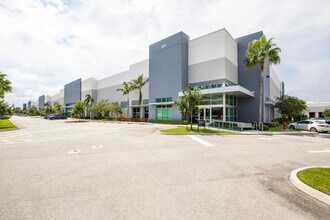 563 N Cleary Rd, West Palm Beach, FL à louer Photo intérieure– Image 1 sur 1