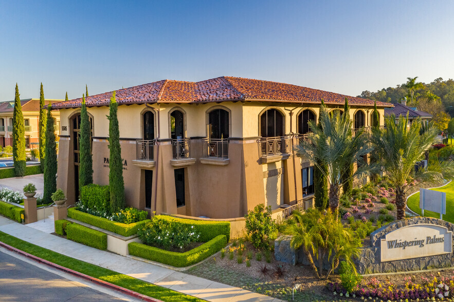 5505 Cancha De Golf, Rancho Santa Fe, CA à vendre - Photo de l’immeuble – Image 2 sur 20