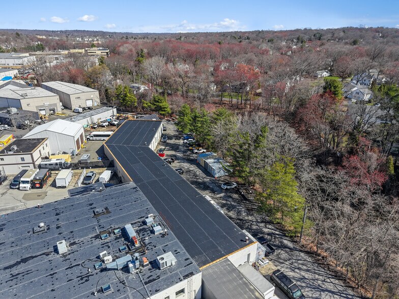 55 Poplar St, Stamford, CT à vendre - Photo de l’immeuble – Image 3 sur 67