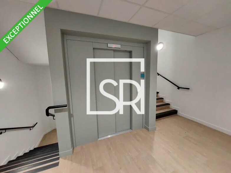 Bureau dans Clermont-Ferrand à louer - Photo de l’immeuble – Image 2 sur 10