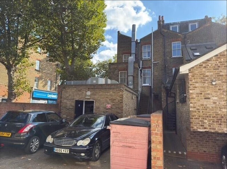 148 Chiswick High Rd, Londres à vendre - Photo de l’immeuble – Image 3 sur 6