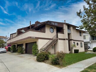 Plus de détails pour 17108 Sims Ln, Huntington Beach, CA - Logement à vendre
