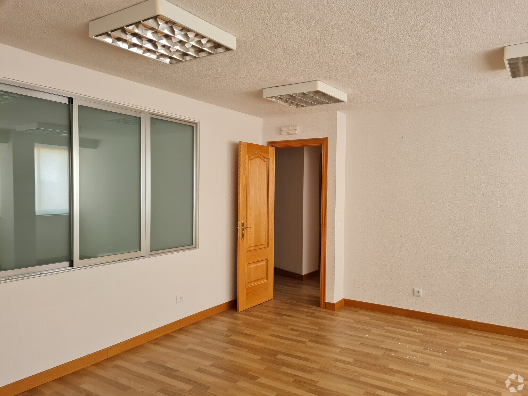 Bureau dans Móstoles, Madrid à louer Photo intérieure– Image 1 sur 2