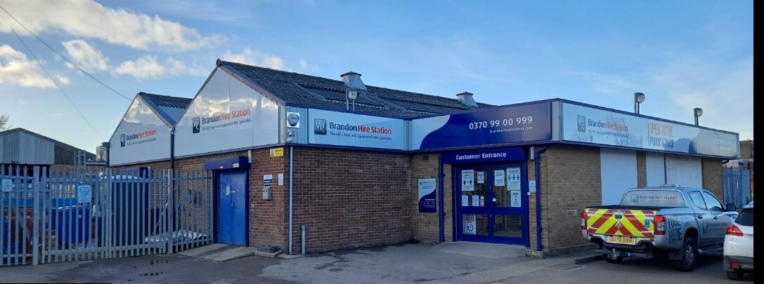 10 Windsor Rd, Bedford à louer Photo de l’immeuble– Image 1 sur 2