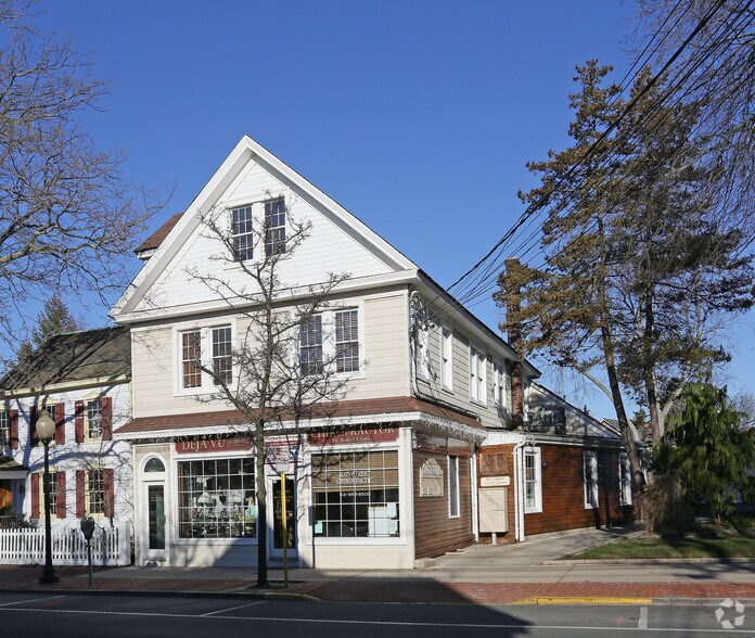 57 W Main St, Babylon, NY à louer - Photo principale – Image 1 sur 4