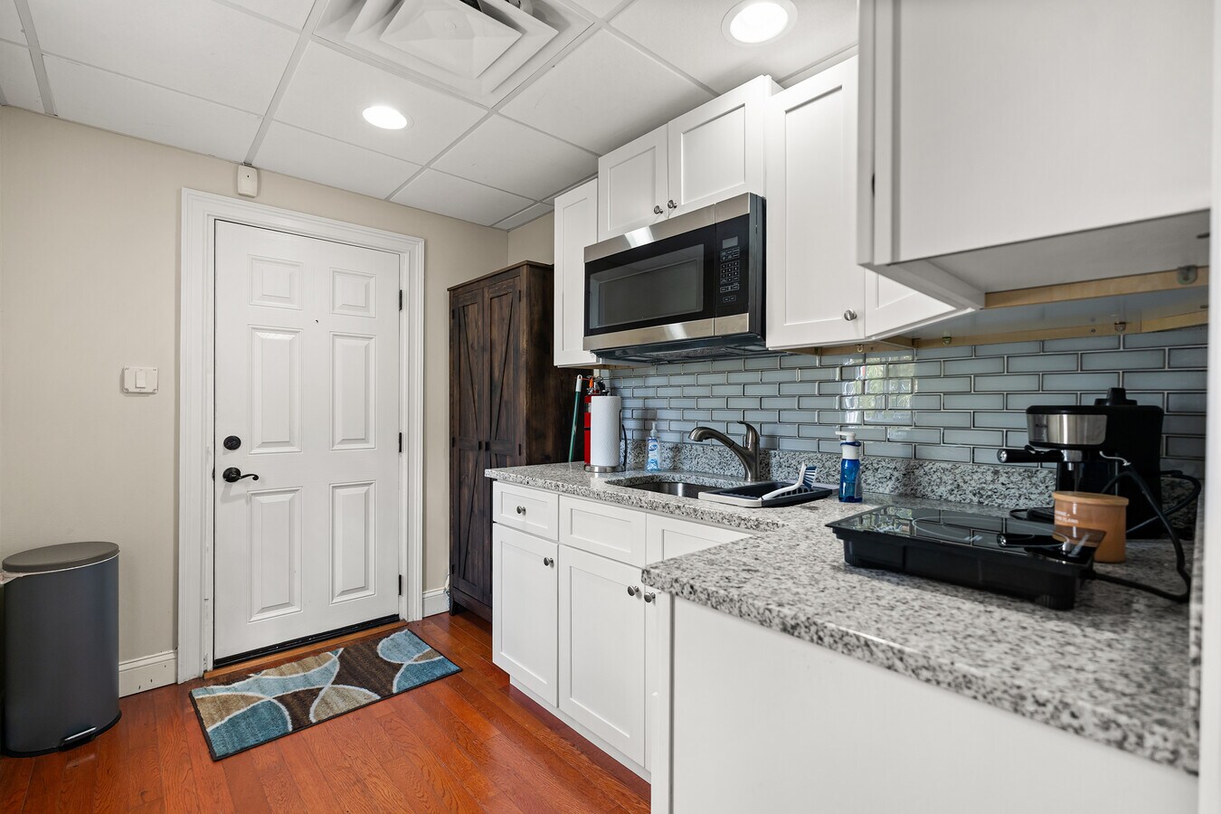 2180 N Park Ave, Winter Park, FL 32789 - Lot 200 -  - Photo intérieure - Image 2 of 5