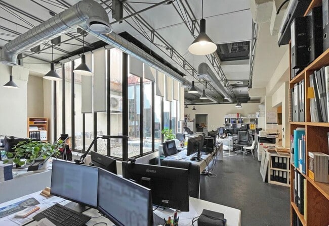 Plus de détails pour Rue Monjardin, Nîmes - Bureau à vendre