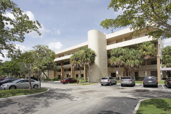 Plus de détails pour 3800 Inverrary Boulevard – Bureau à vendre, Lauderhill, FL