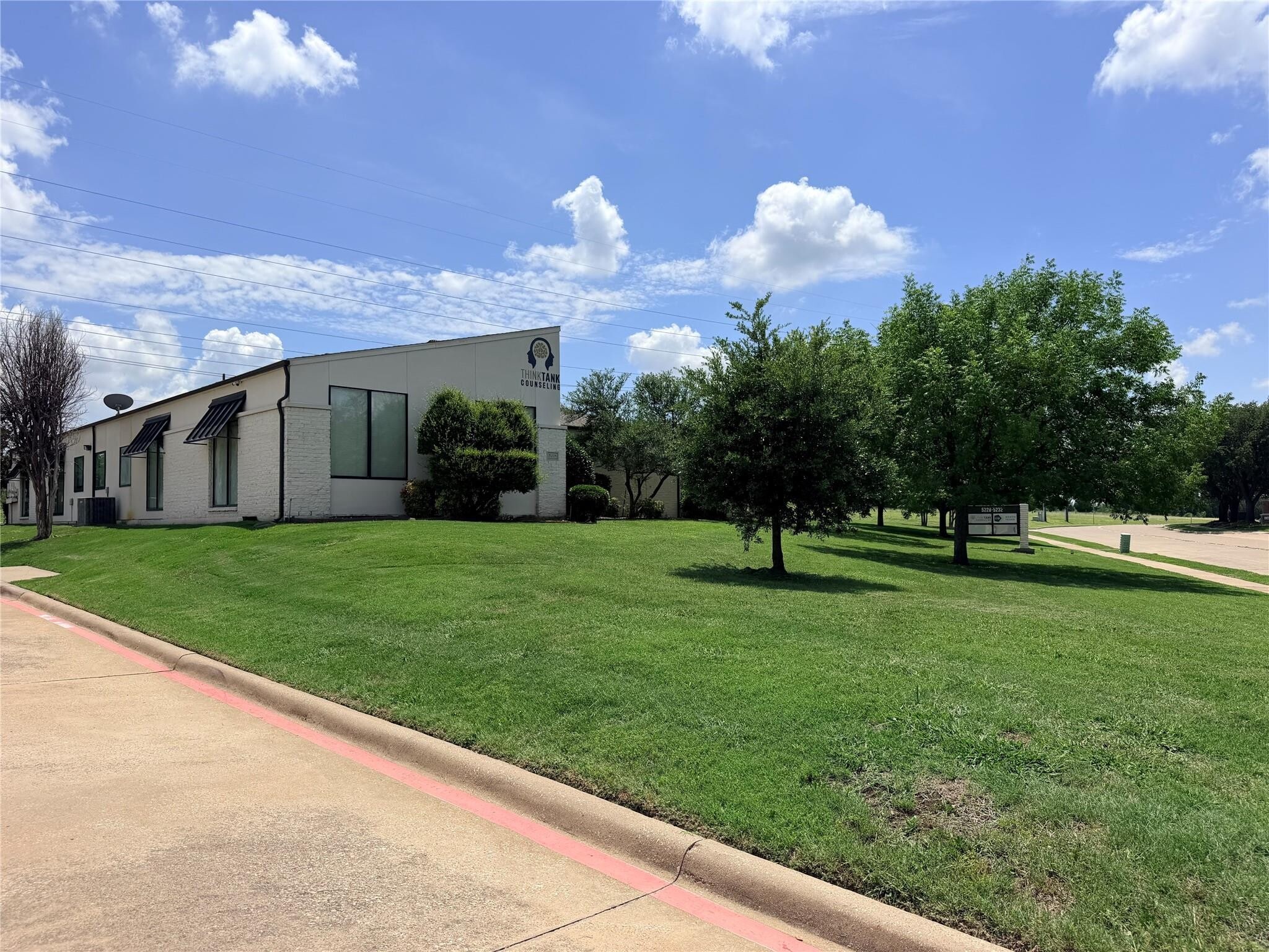 5228 Village Creek Dr, Plano, TX à vendre Photo principale– Image 1 sur 14
