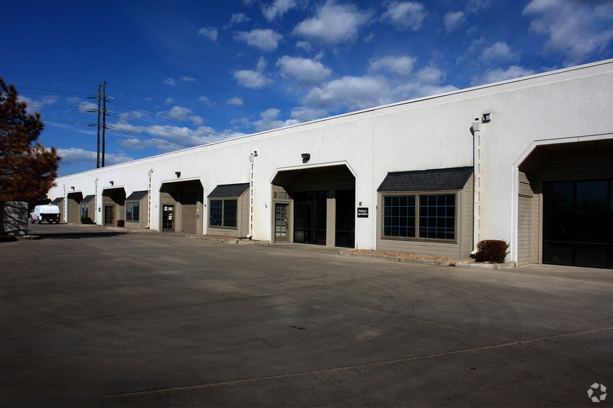 6800 Broadway, Denver, CO à louer - Photo principale – Image 1 sur 8