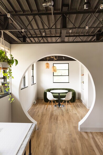 1501 Lake Dr SE, Grand Rapids, MI à louer - Photo intérieure – Image 2 sur 8