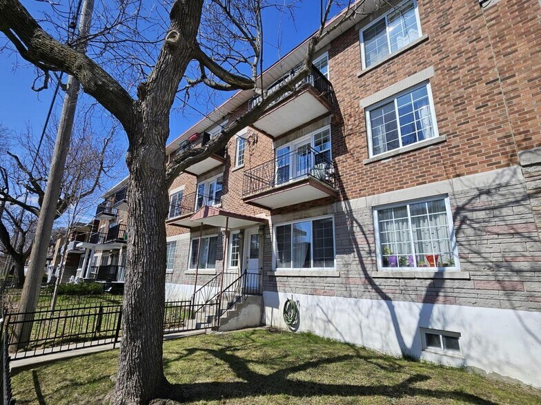 6545 38e Av, Montréal, QC à vendre - Photo de l’immeuble – Image 2 sur 9