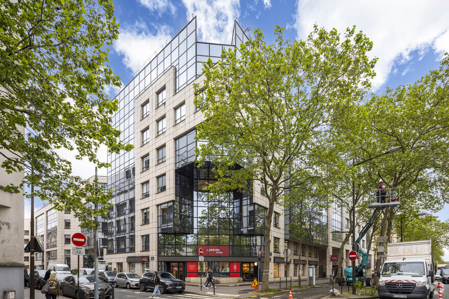 79 Avenue Edouard Vaillant, Boulogne-Billancourt à louer - Photo de l’immeuble – Image 2 sur 4