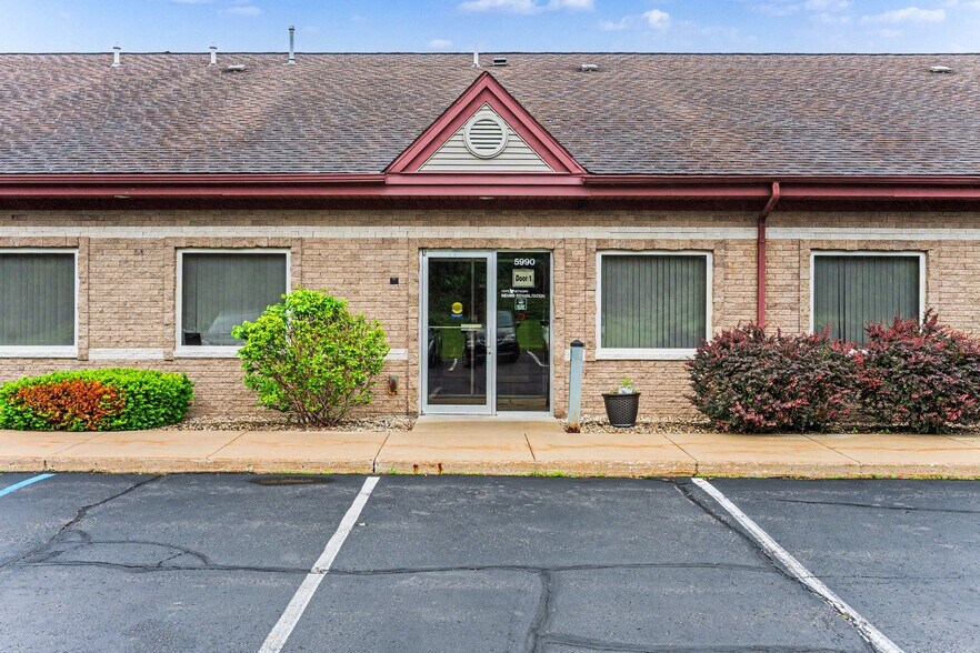 5988-5990 Venture Park Dr, Kalamazoo, MI à vendre - Photo de l’immeuble – Image 2 sur 11