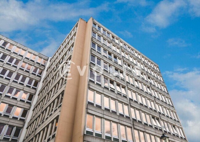 Plus de détails pour 16 Avenue Jean Jaurès, Choisy-le-Roi - Bureau à louer