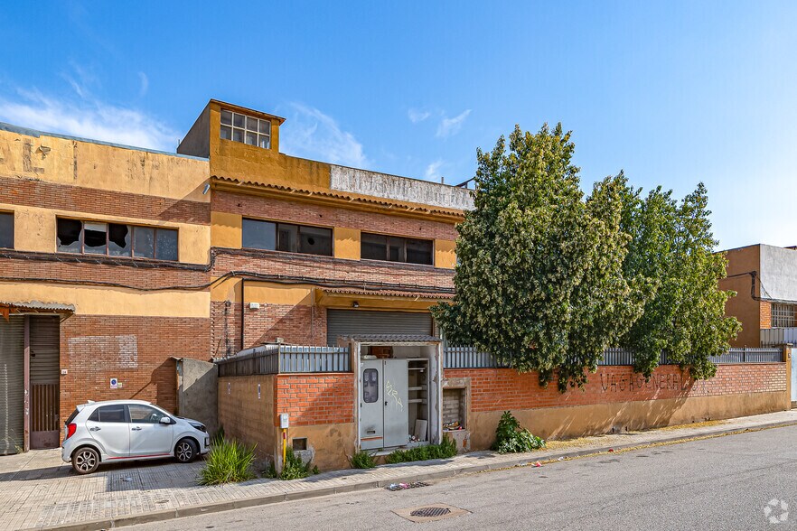 Industriel/Logistique dans Sant Andreu de la Barca, Barcelona à vendre - Photo de l’immeuble – Image 2 sur 18