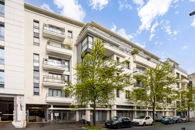 Plus de détails pour 51 Rue De Verdun, Suresnes - Local commercial à louer