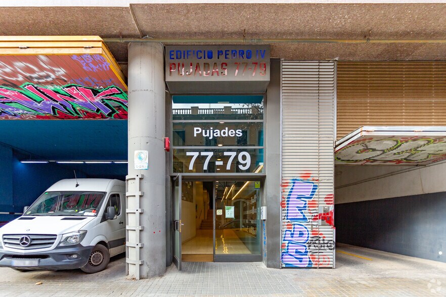 Bureau dans Barcelone, Barcelona à louer - Photo de l’immeuble – Image 1 sur 1