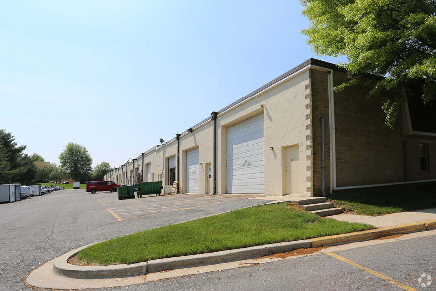 15701-15757 Crabbs Branch Way, Rockville, MD à vendre - Photo de l’immeuble – Image 1 sur 19