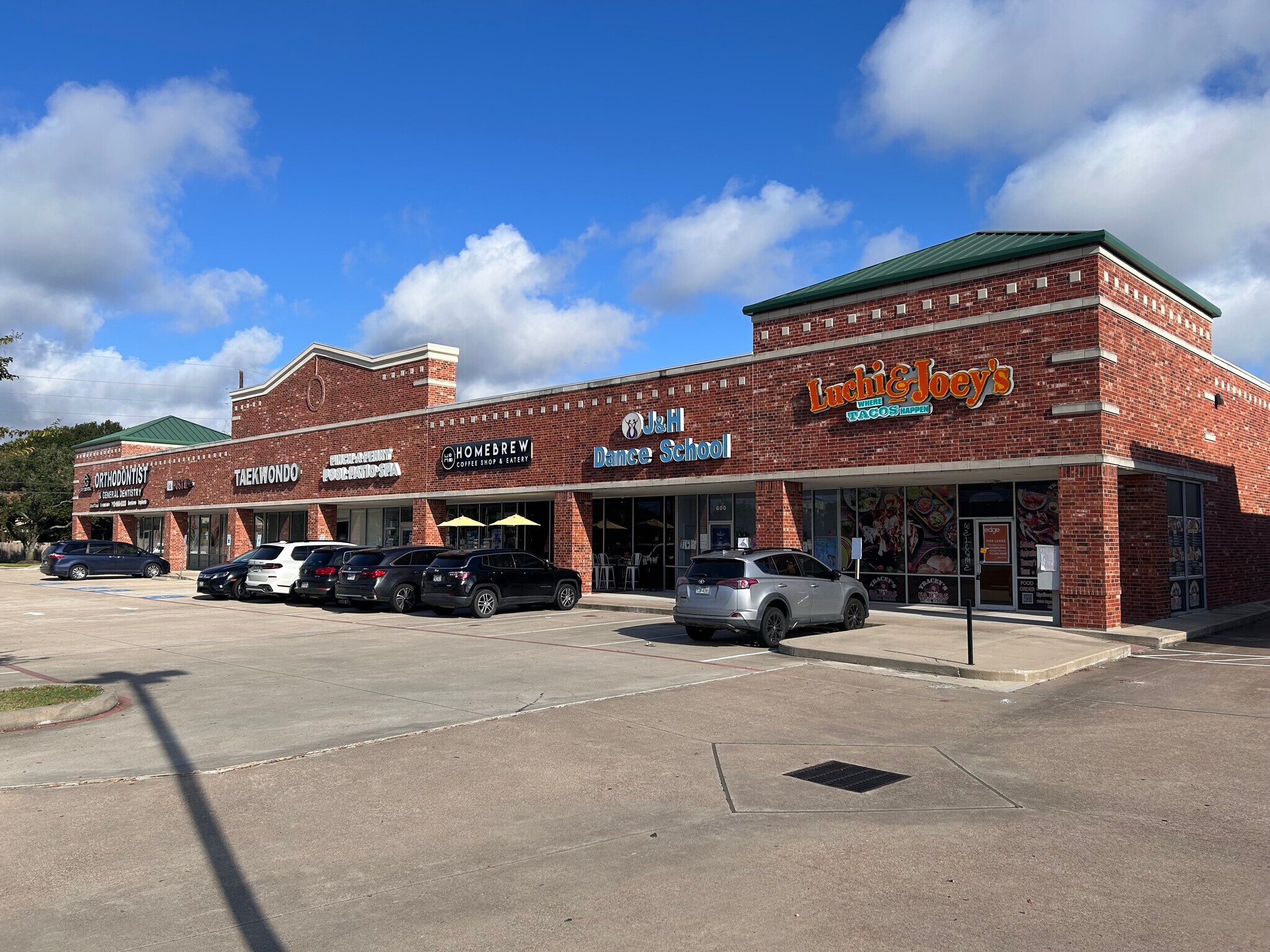 21040 Highland Knolls Dr, Katy, TX à louer Photo de l’immeuble– Image 1 sur 7
