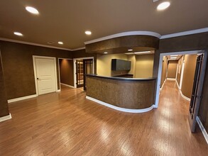 3004 Nederland Ave, Nederland, TX à louer Photo intérieure– Image 2 sur 21