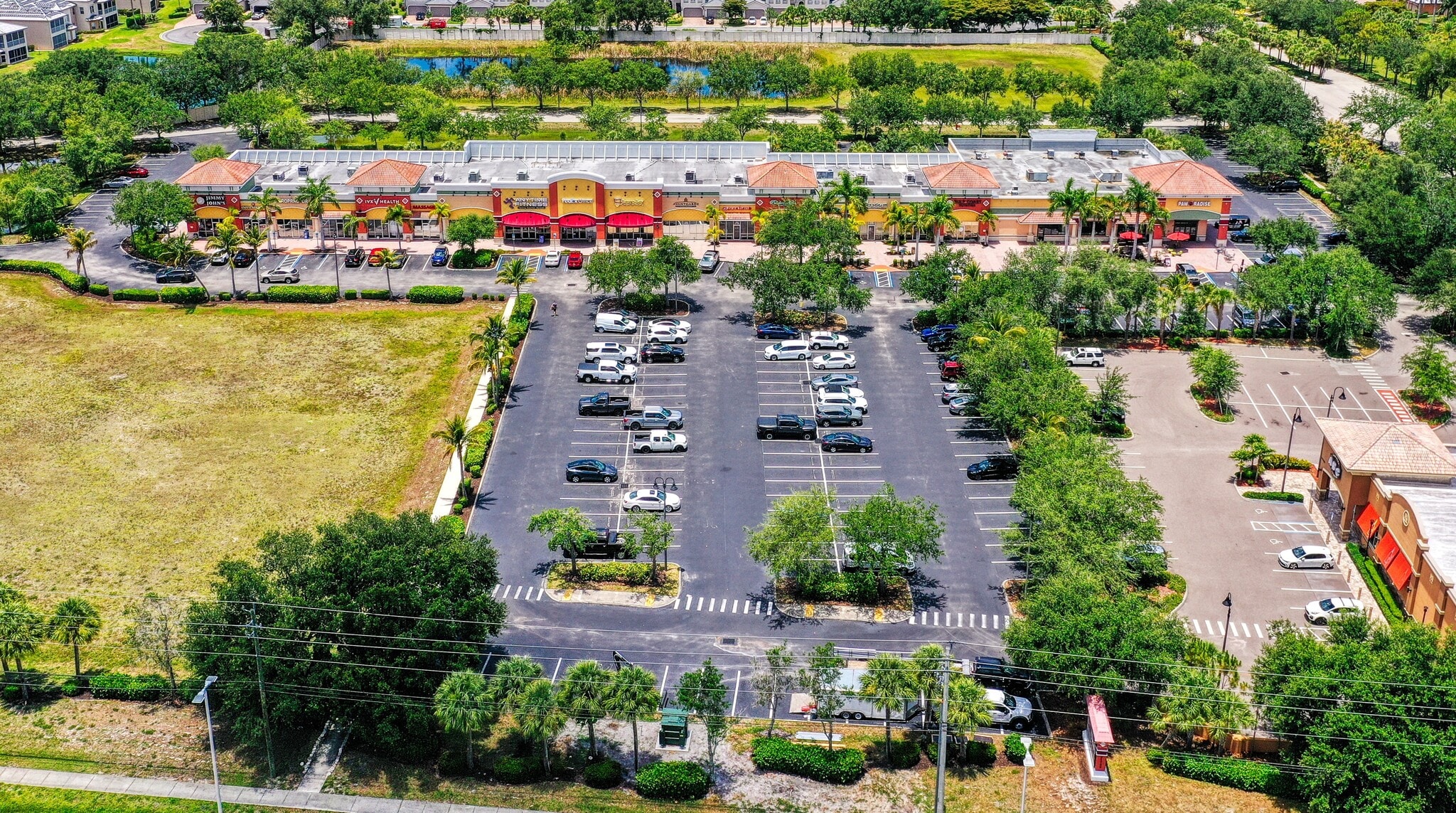 21720-21740 S Tamiami Trl, Estero, FL à louer Photo principale– Image 1 sur 5