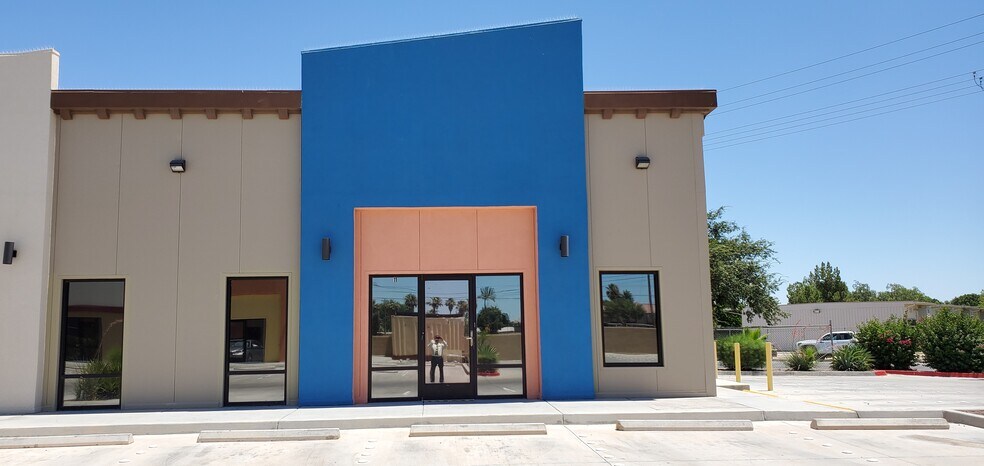 630 S Brawley Ave, Brawley, CA à louer - Photo principale – Image 1 sur 23