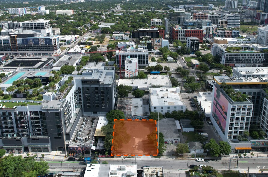 127-135 NW 24th st, Miami, FL à vendre - Photo de l’immeuble – Image 2 sur 6