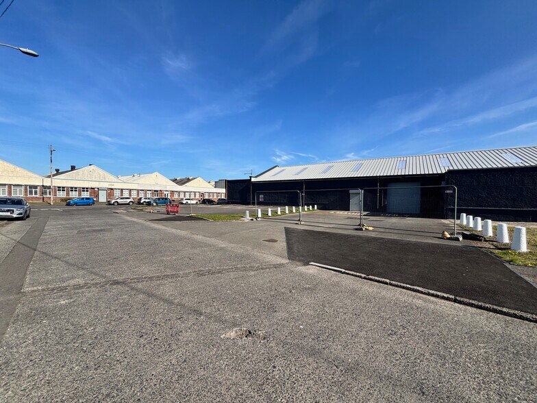37-39 Colquhoun Av, Glasgow à louer - Photo de l’immeuble – Image 1 sur 8