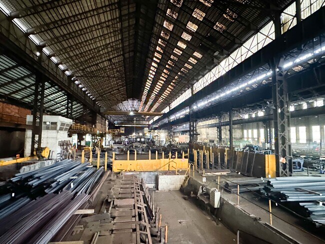 Plus de détails pour 3 Avenue André Jacques Boussac, Saint-Juéry - Industriel/Logistique à vendre