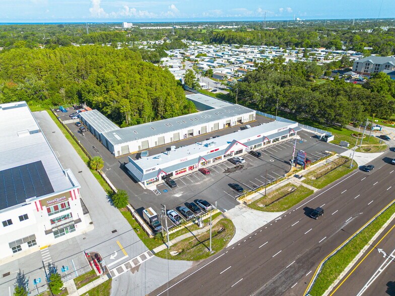 39020 US Highway 19, Holiday, FL à louer - Photo de l’immeuble – Image 2 sur 26