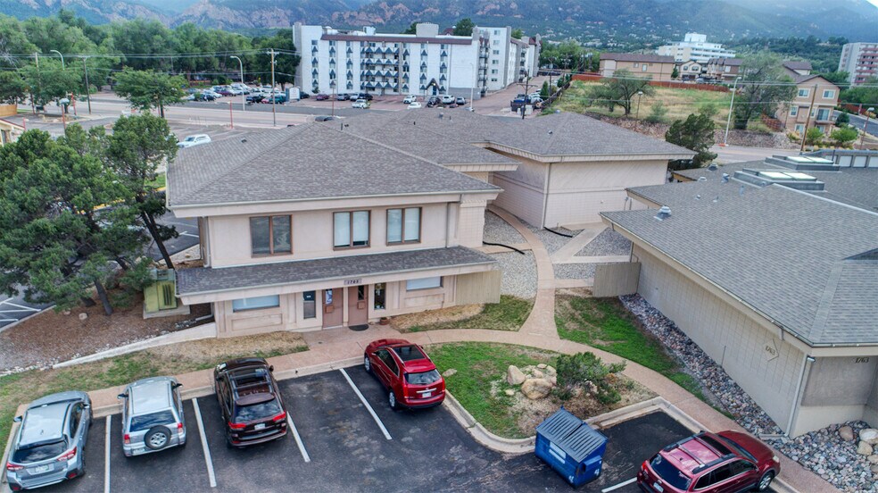 1765 S 8th St, Colorado Springs, CO à vendre - Photo de l’immeuble – Image 3 sur 18