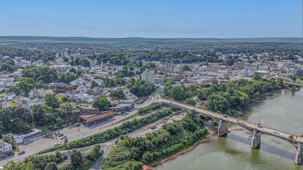 151-157 N Main St, Pittston, PA à vendre - Photo de l’immeuble – Image 3 sur 19