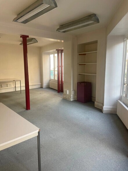 Bureau dans Paris à louer - Photo de l’immeuble – Image 1 sur 4