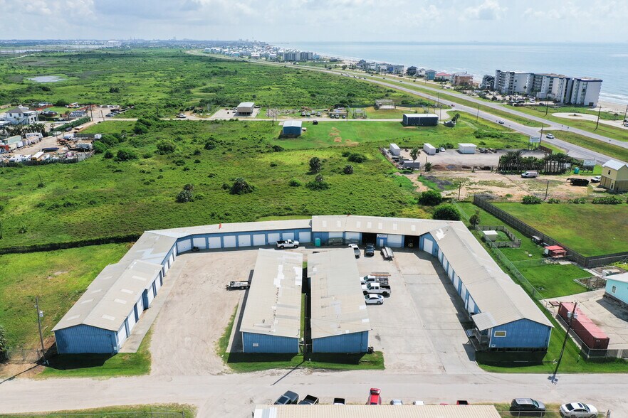 4820 Pean St, Galveston, TX à vendre - Photo de l’immeuble – Image 2 sur 14