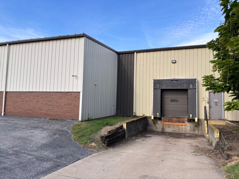 1137 S Lafayette Blvd, South Bend, IN à vendre - Photo de l’immeuble – Image 2 sur 12