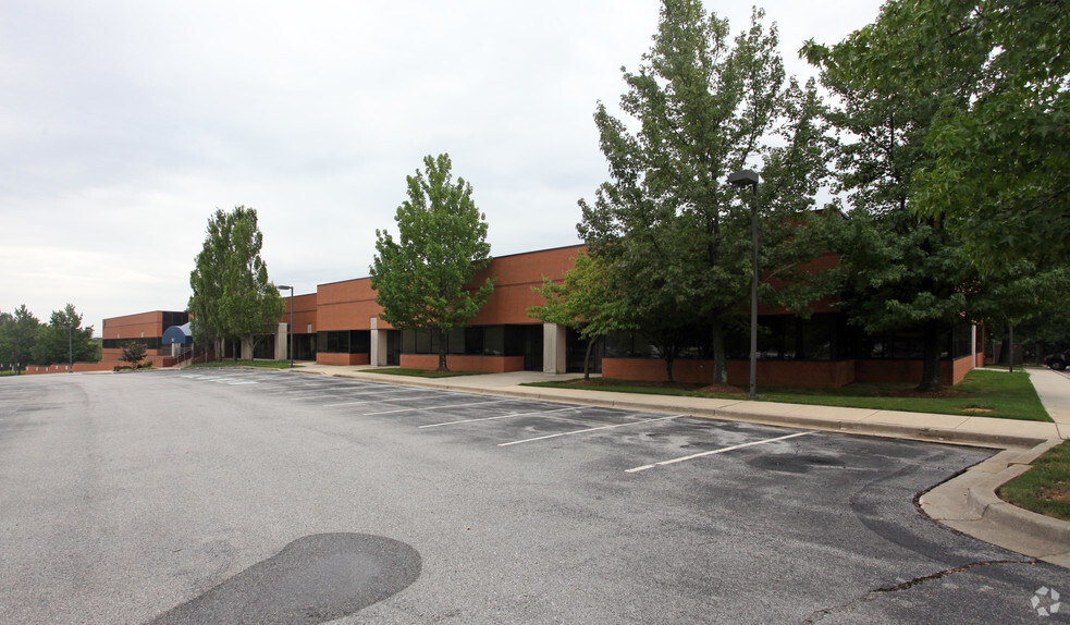 8003-8039 Laurel Lakes Ct, Laurel, MD à louer - Photo de l’immeuble – Image 1 sur 11