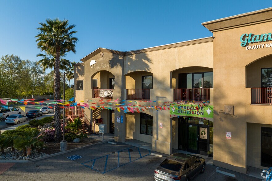 658 Bloomington Ave, Rialto, CA à vendre - Photo de l’immeuble – Image 2 sur 7